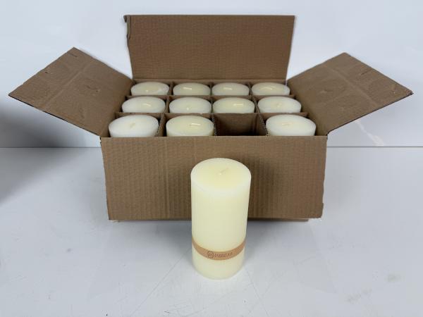 12x Essentials Kaars | Lichtgeel 7x14cm