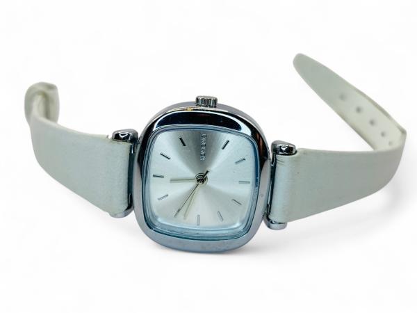 Minimalistische Chic | De Komono 'Moneypenny'