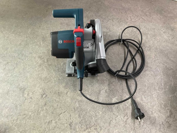 bosch-invalzaag-met-1400mm-geleiderail-gkt-55-gce