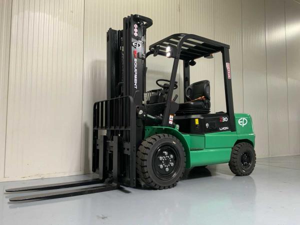 EP - EFXZ-301-H - 4,8 meter Triplex