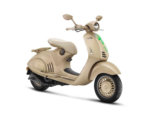 Vespa 946 Dragon 11th Anniversary 2024 NIEUW