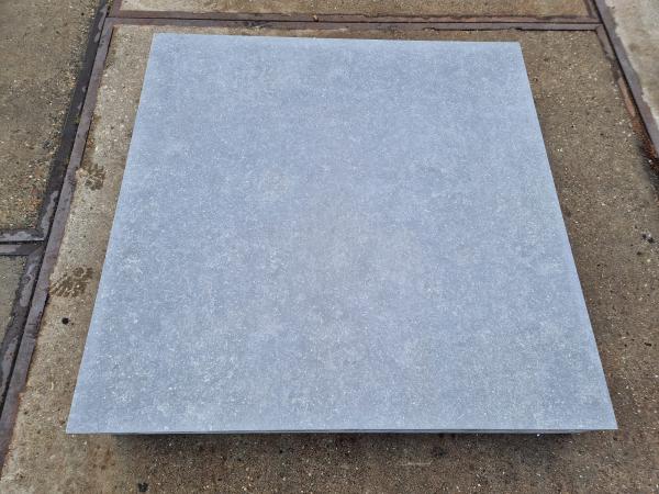 51,84 M2 Keramische Tegel Hardsteenlook 120x120x2 Cm
