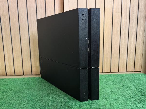 Sony Playstation 4 First Edition 500GB Spelcomputer - DEFECT