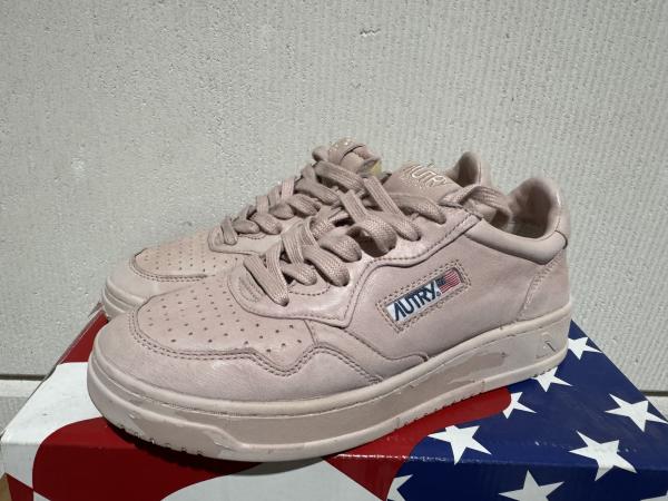 Autry Sneaker Maat 39 Roze