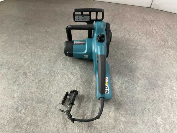 makita-uc3041a-kettingzaag-elektrisch