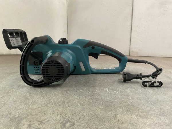 makita-uc3041a-kettingzaag-elektrisch