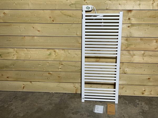 Zehnder elektrische radiator Aura E 50x122,6cm