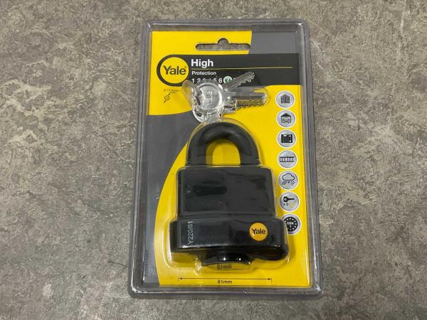 6x Yale hangslot gelamineerd staal zwart 61mm weerbestendig