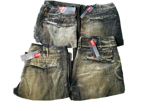 4x Diesel 'FAYA' Broeken