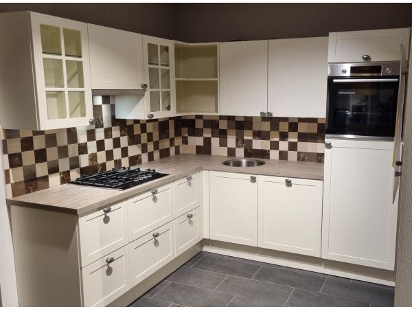 Luxe Bruynzeel Hoekkeuken incl. Bosch apparaten