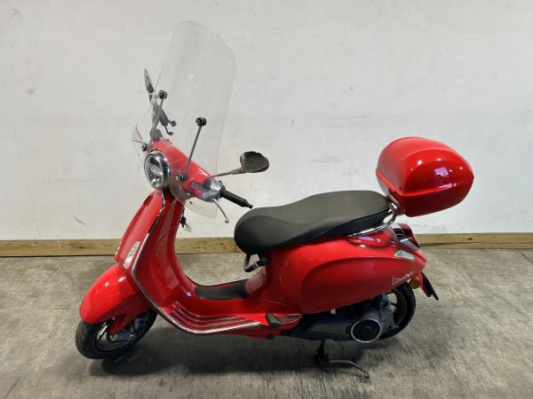 Vespa Elettrica RED (Electrische Scooter)