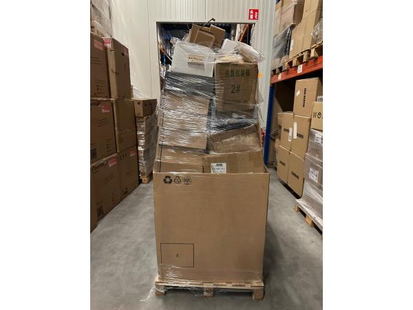 Pallet vol nieuwe mixgoederen