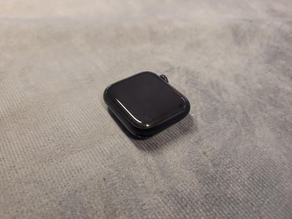 Apple Watch SE 40mm Zonder Band | iCloud Lock