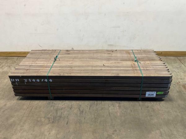 48x Azobé hardhouten paal fijnbezaagd gepunt 250x6x6cm