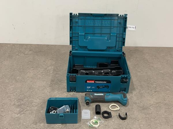 Makita multitool body met accessoires TM30DZJX4