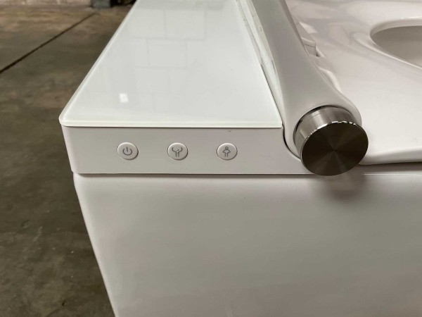 sub-brioso-brioso-rimless-high-tech-douche-toilet