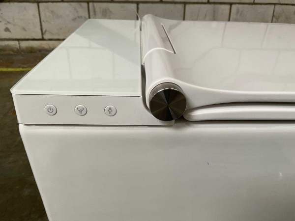 sub-brioso-rimless-high-tech-douche-toilet