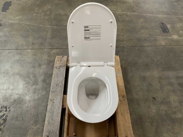 sub-brioso-rimless-high-tech-douche-toilet