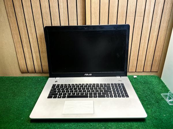 Asus N76VZ-V2G-T1241H - In Nette Staat