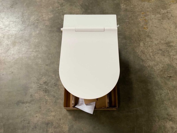 sub-brioso-rimless-high-tech-douche-toilet