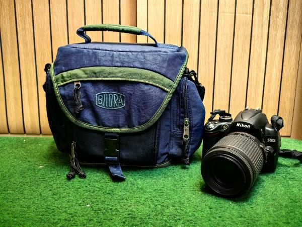 Nikon D5000 + Nikkor 55-200mm Lens + 18-55mm Lens 