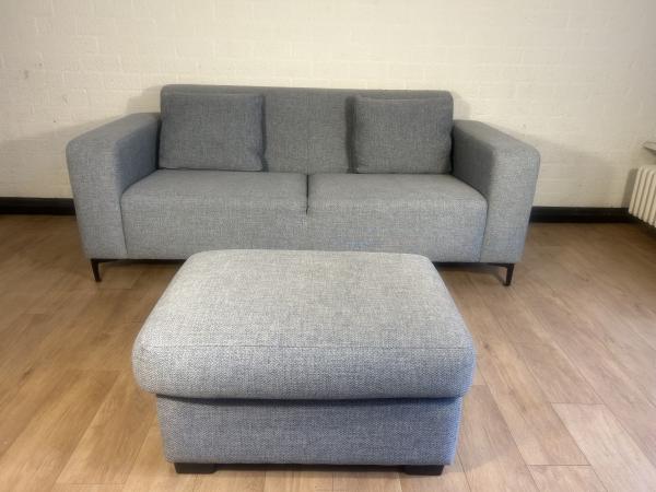 Licht Blauwe Goossens 3-zits met hocker