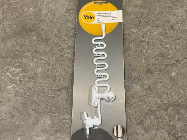 9x Yale kierstandhouder raam E1B wit