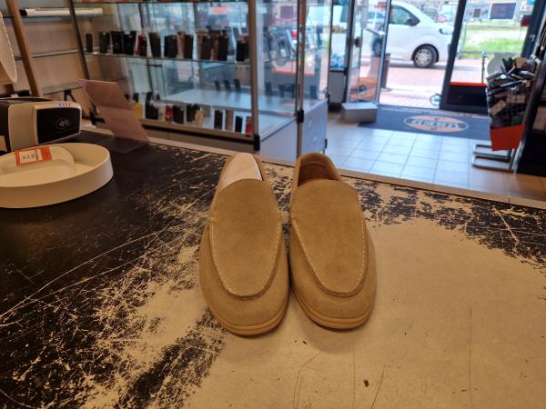 Loafers Maat 41 Baige - In Nette Staat