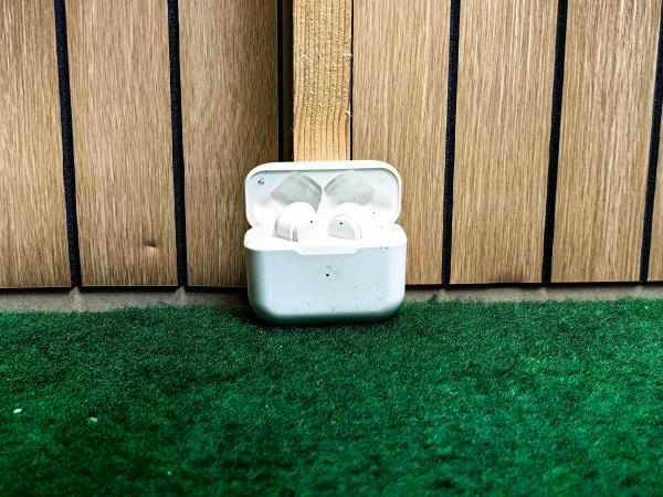 Classic Oortjes | Wit - In Gebruikte Staat