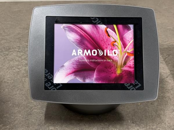 Armodilo tablethouder Sphere