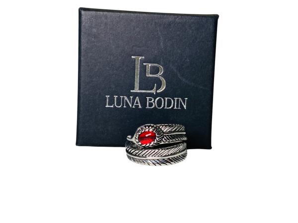 Luna Bodin | Veren Ring met Rode Steen