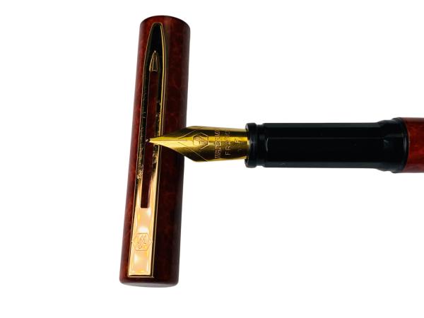 Waterman Paris | 'Apostrophe' Red Marble | Gold Plated Trim