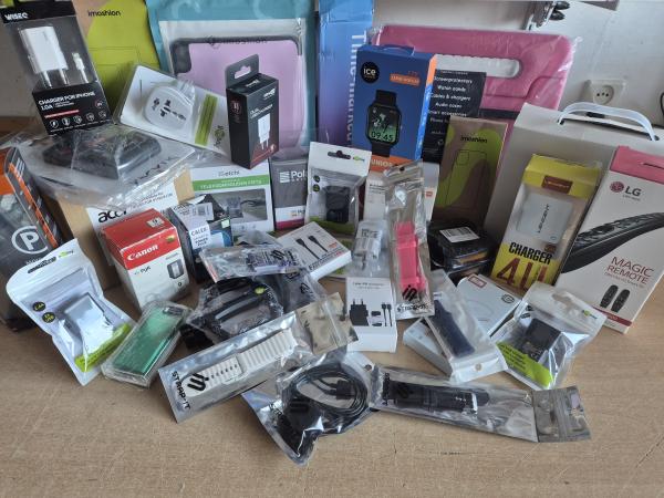 Verzendveiling- December Cadeau-maand met oa Electronica