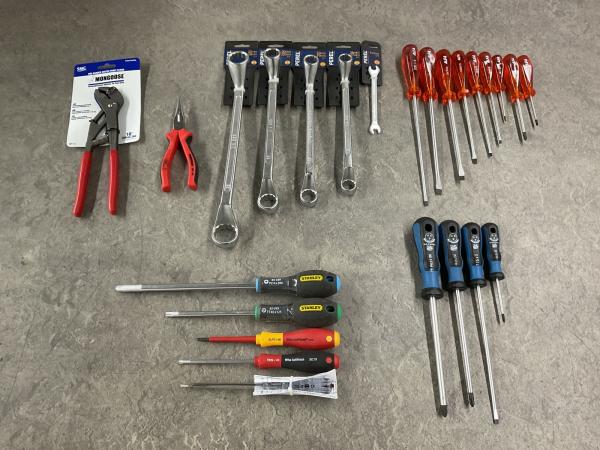 Verzendveiling | Opruiming DHZ artikelen en hang & sluitwerk