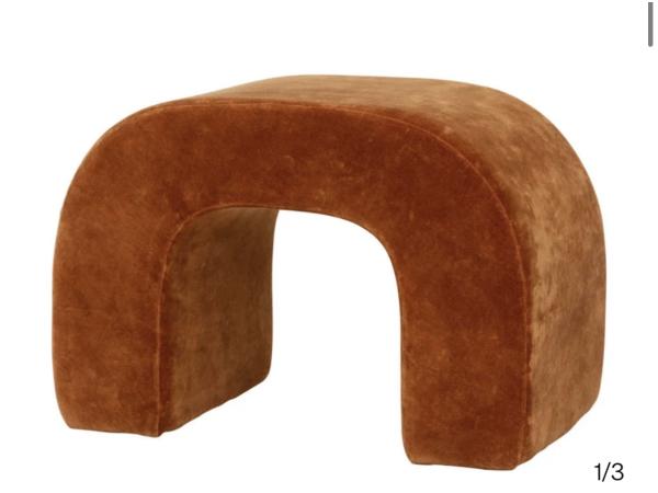 Urban Nature Culture poef Arch