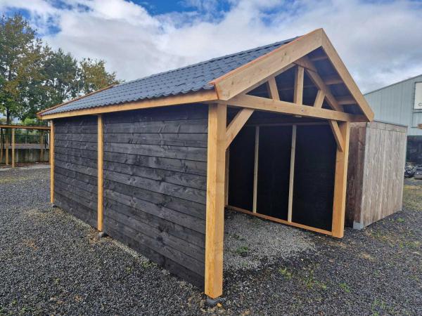 Klassieke garage met zadeldak 660x410x340 cm