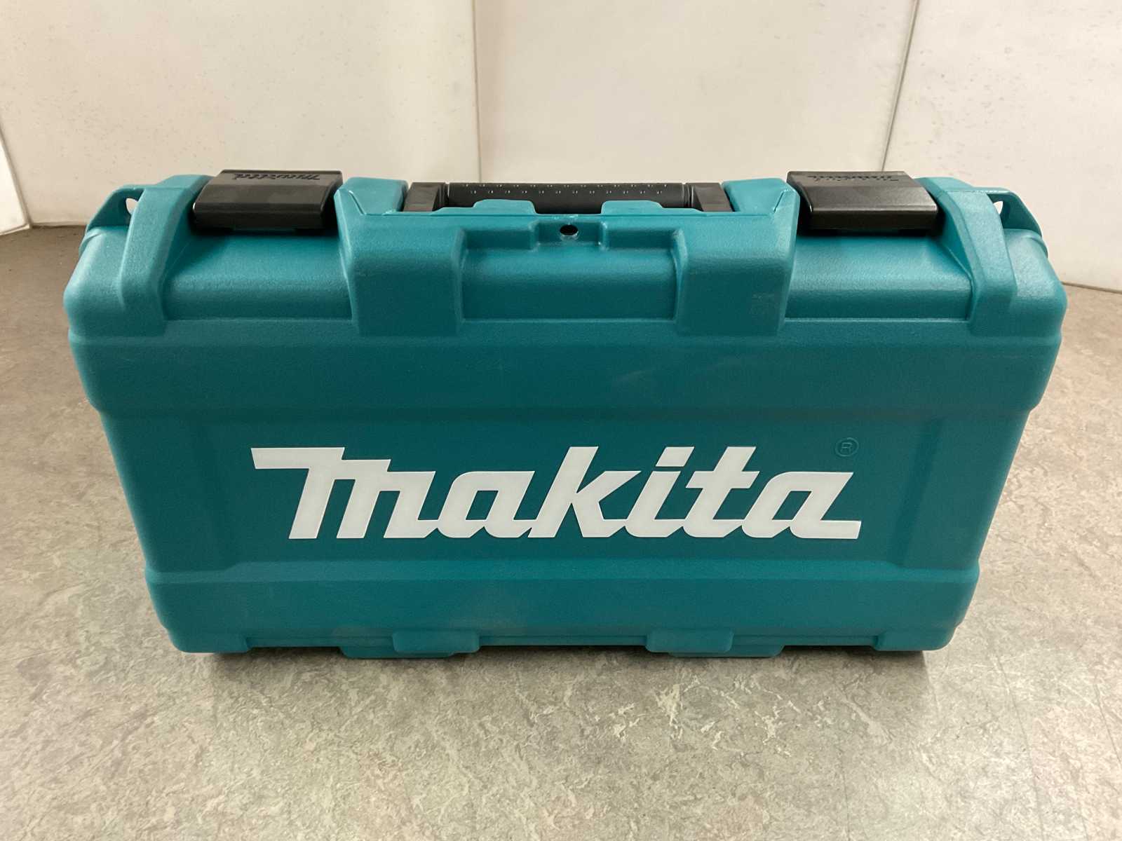 makita-djr187zk-reciprozaag