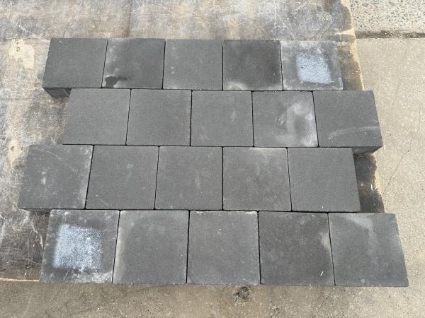 50 M2 Betonsteen Recto Plus Titan 15x15x6 Cm