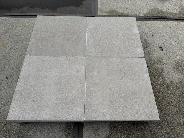 34,56 M2 Betontegel Greige 60x60x3 Cm