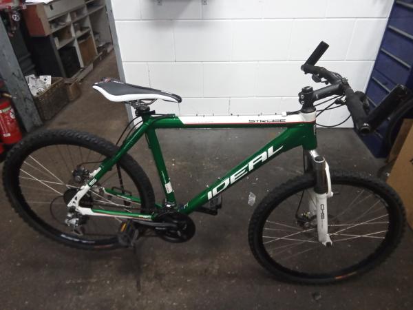 Ideal Strobe Mountainbike 21 versnelling 