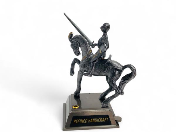 Ultiem verzamelstuk: Zeldzame ridder op paard aansteker