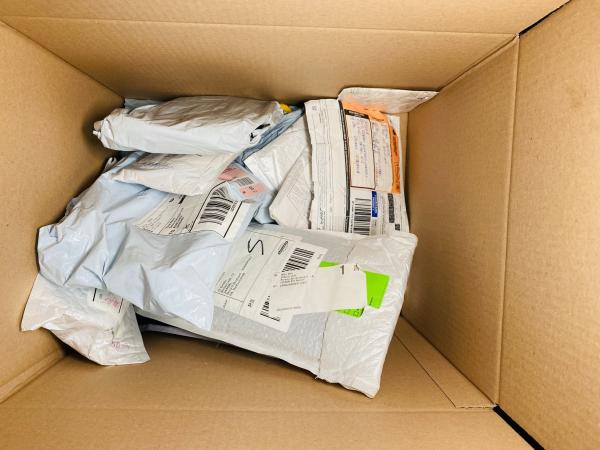 25x Ongeopende Postpakketten | Unclaimed & Returns