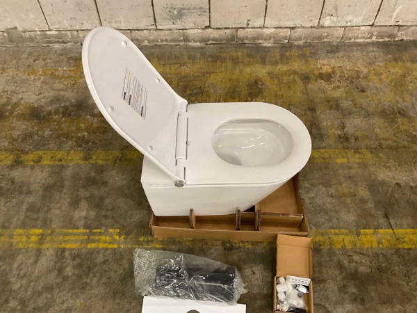 sub-brioso-rimless-high-tech-douche-toilet