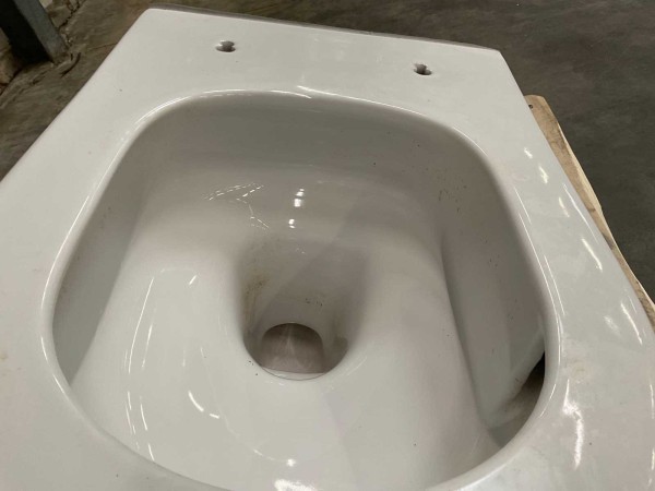 hatria-centrica-hangtoilet-spoelrandloos-35-x-55-cm