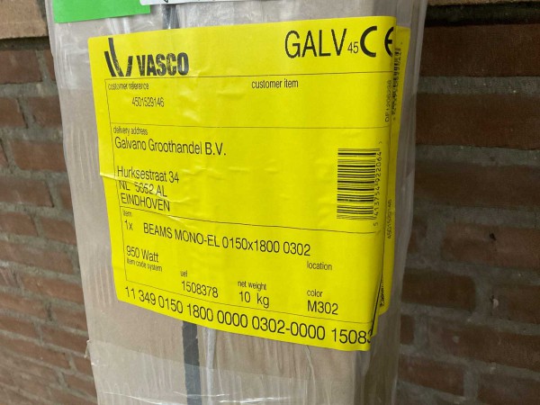 vasco-beams-mono-designradiator-180x15cm
