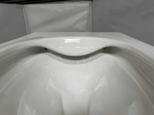qeramiq-dely-hangtoilet-rimless