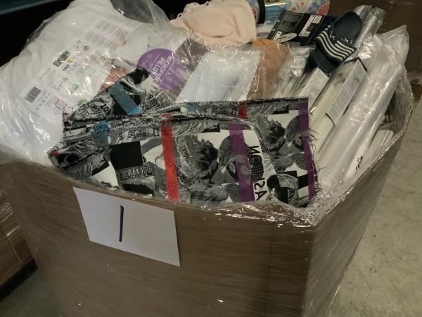 Pallet textiel winkelopruiming en retouren