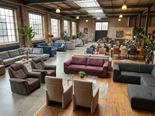 Groothandel Banken, Fauteuils &  Eetkamersteloelen