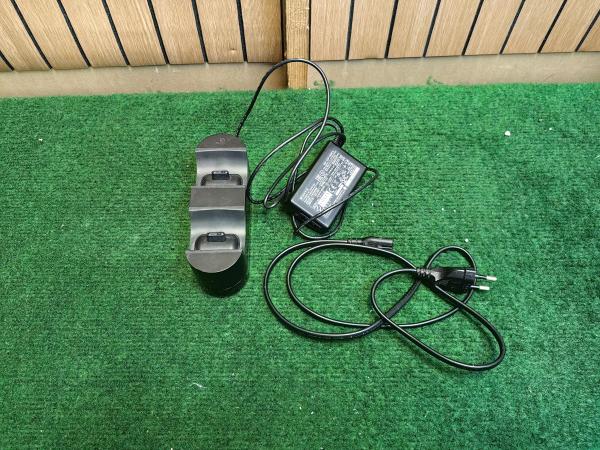 Sony Playstation 5 Controller Station - In Nette staat