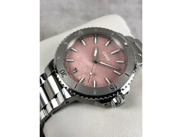 Oris - Aquis Date Pink - 01 733 7770 4158-07 8 18 05P